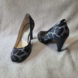 Michael Kors leopard print calf hair heels size 9